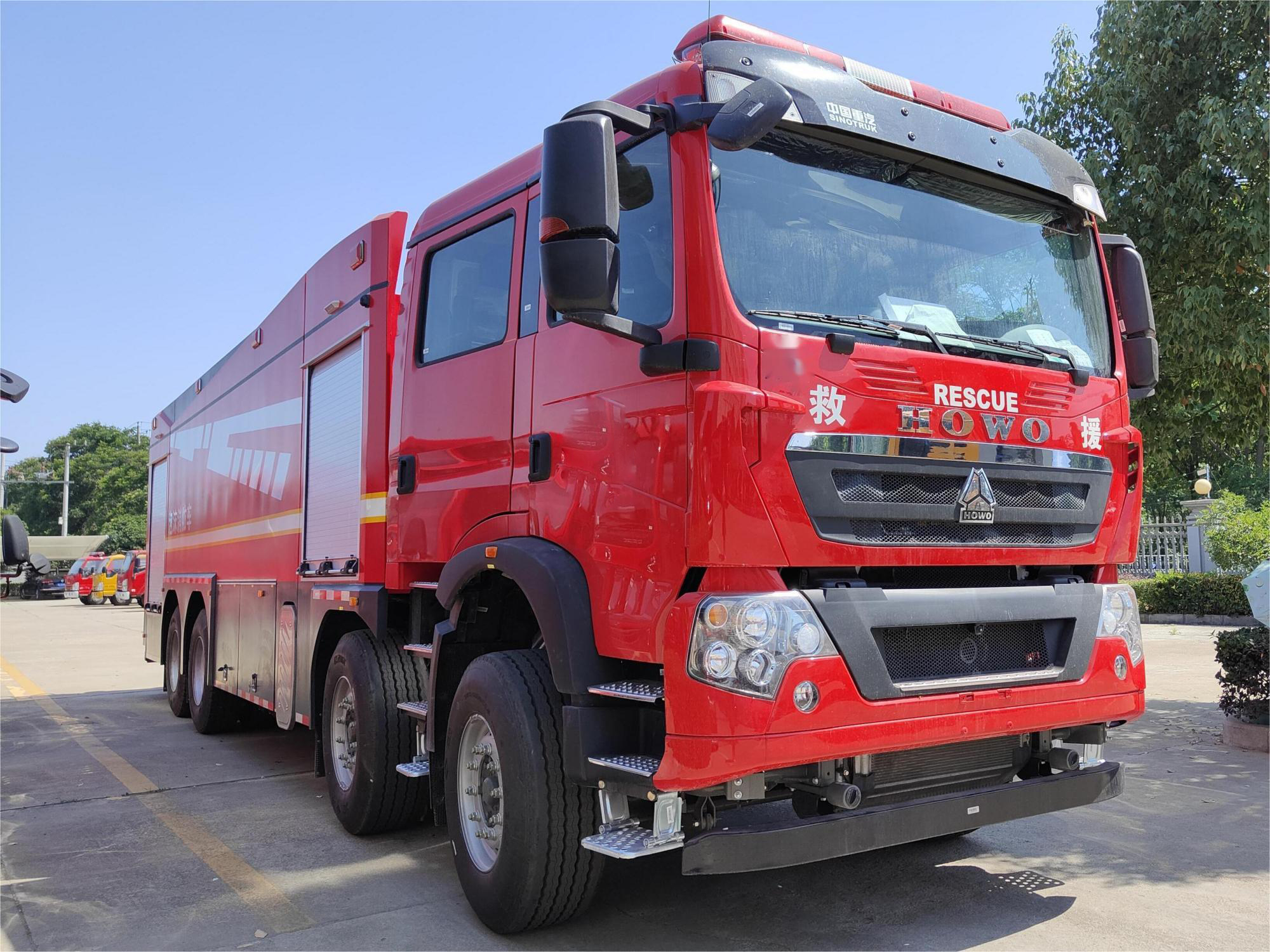 豪沃雙排18噸泡沫消防車(chē)